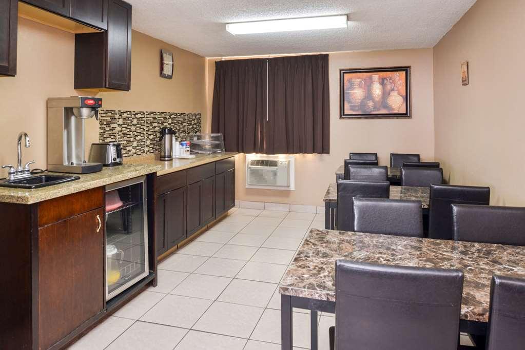 Studio 6 Suites Delano, Ca Bagian luar foto