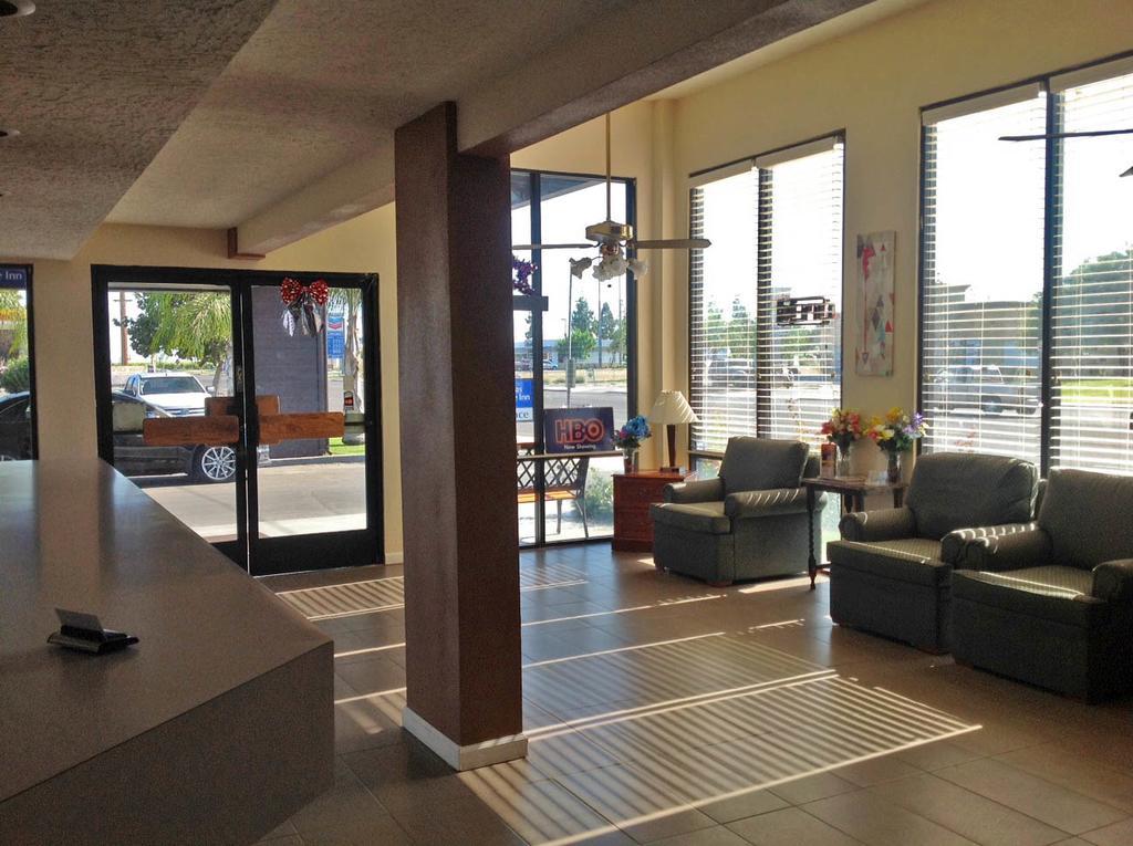 Studio 6 Suites Delano, Ca Bagian luar foto