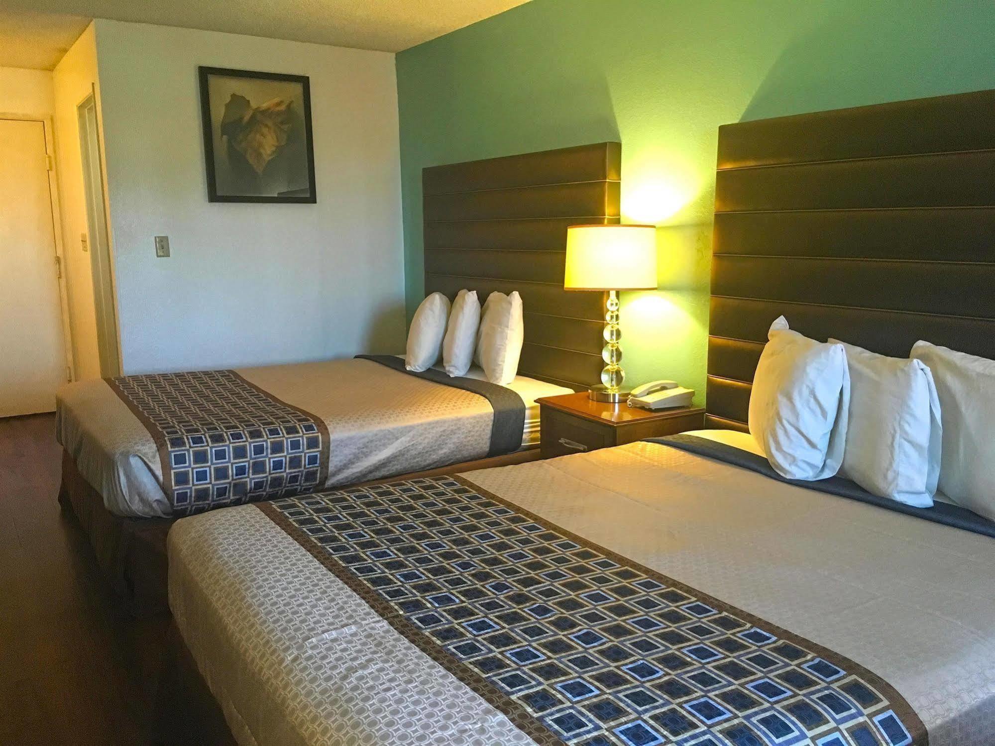 Studio 6 Suites Delano, Ca Bagian luar foto