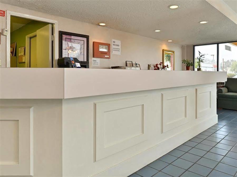 Studio 6 Suites Delano, Ca Bagian luar foto